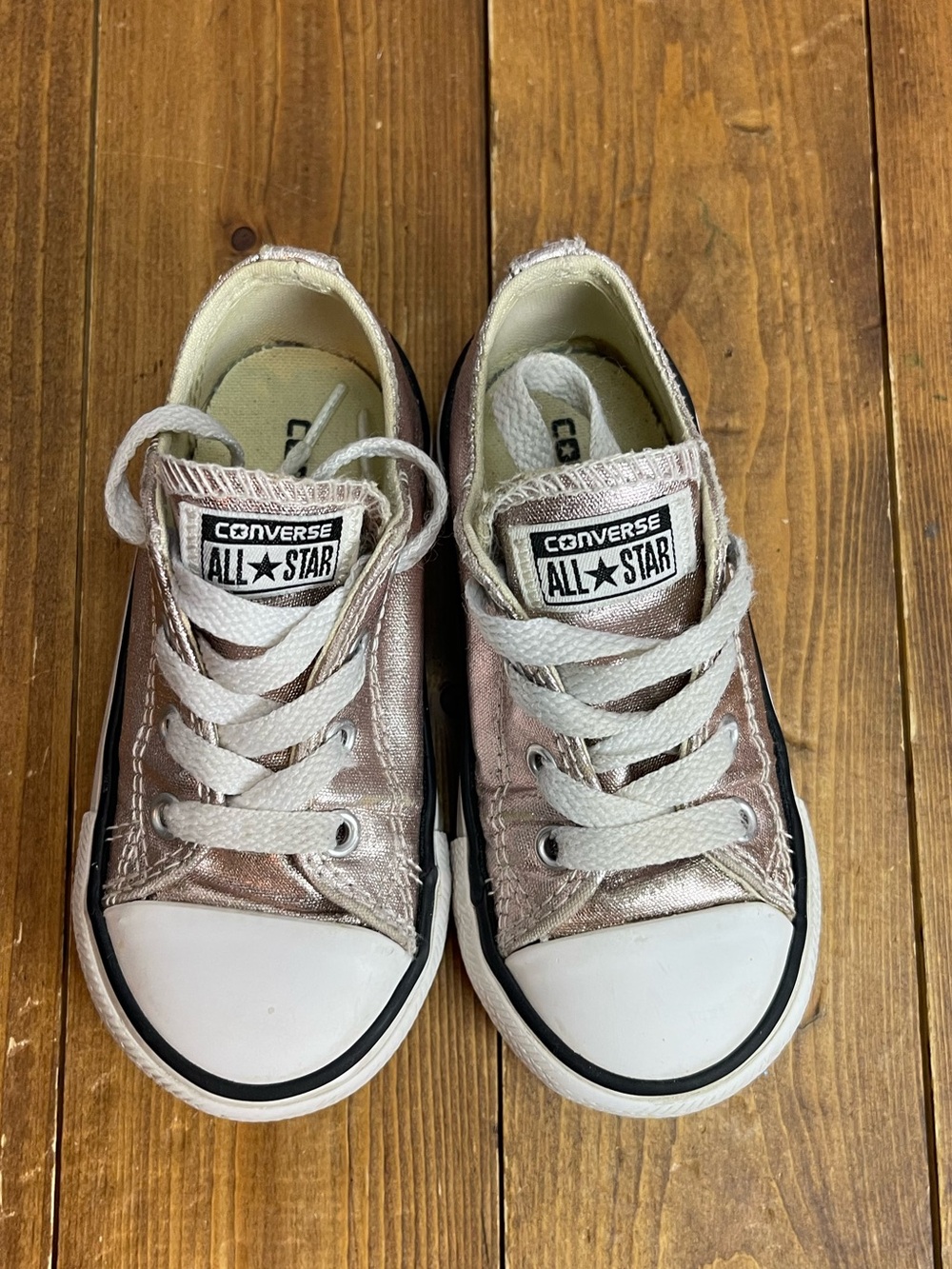 Converse infant size 7 rose gold low top sneakers